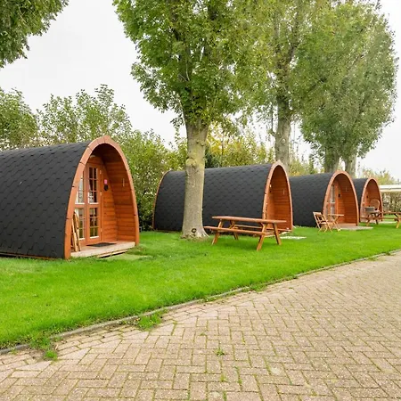 Campsite Tiny Pod Warmond