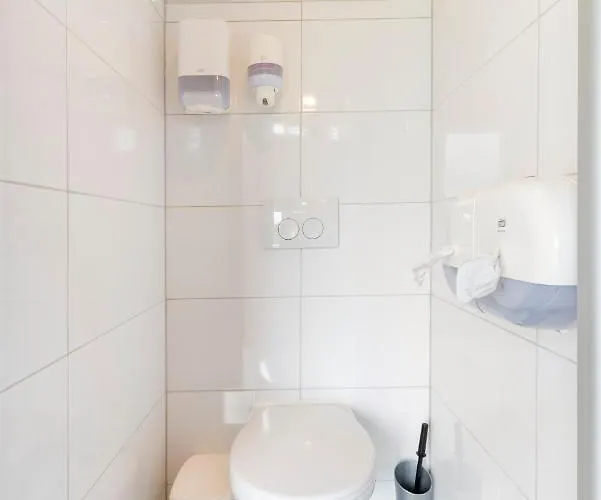 营地 Tiny Pod Warmond